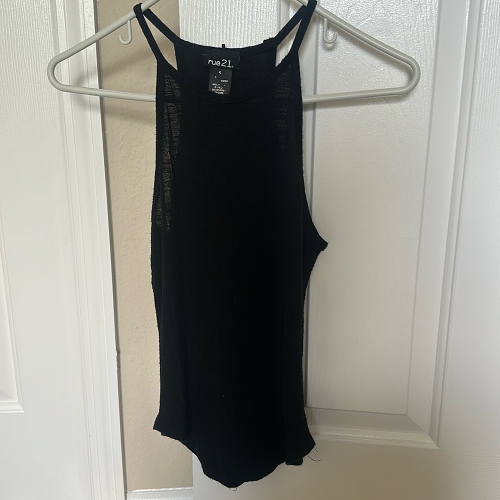 black tank